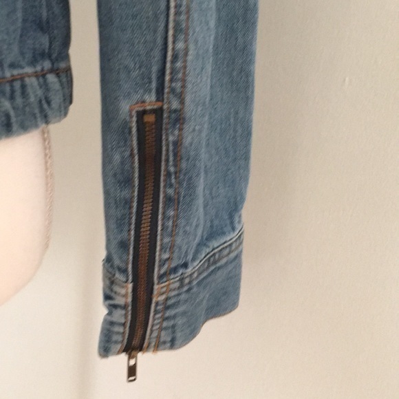 The Limited Jean jacket - Picture 7 of 9